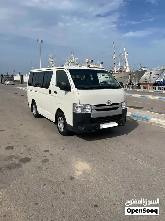 Toyota Hiace 2014 photo 3
