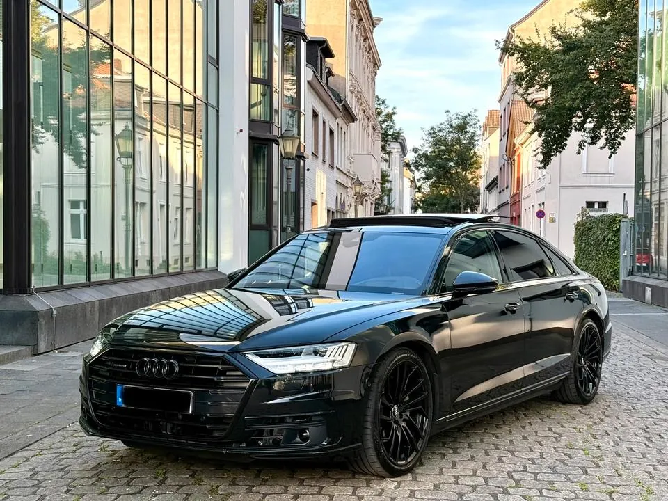 Audi A8L