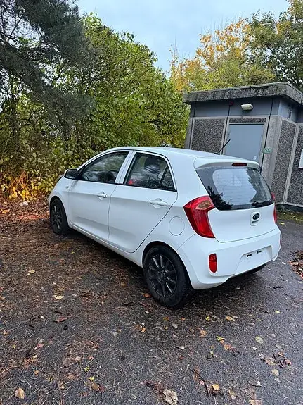Kia Picanto 2012 photo 3