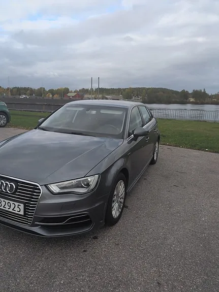 Audi E-Tron 2016 photo 4