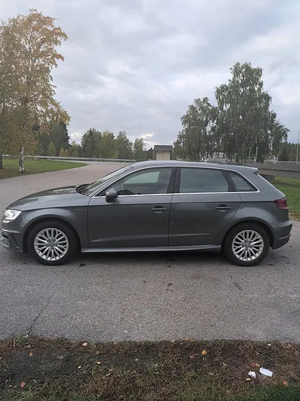 Audi E-Tron 2016 photo 5