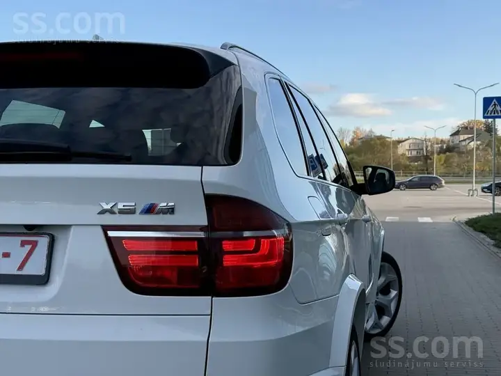 BMW X5 2009 photo 5