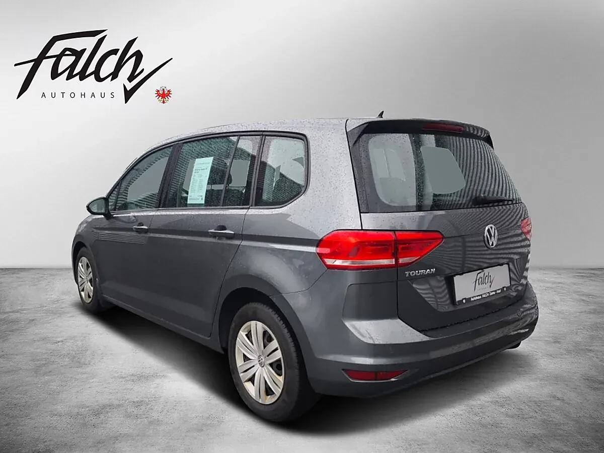 Volkswagen Touran 2017 photo 3