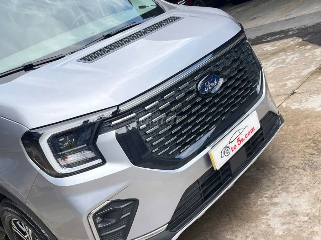 Ford Transit 2025 photo 4