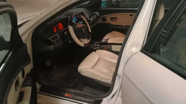 BMW 7 Series 2006 photo 3