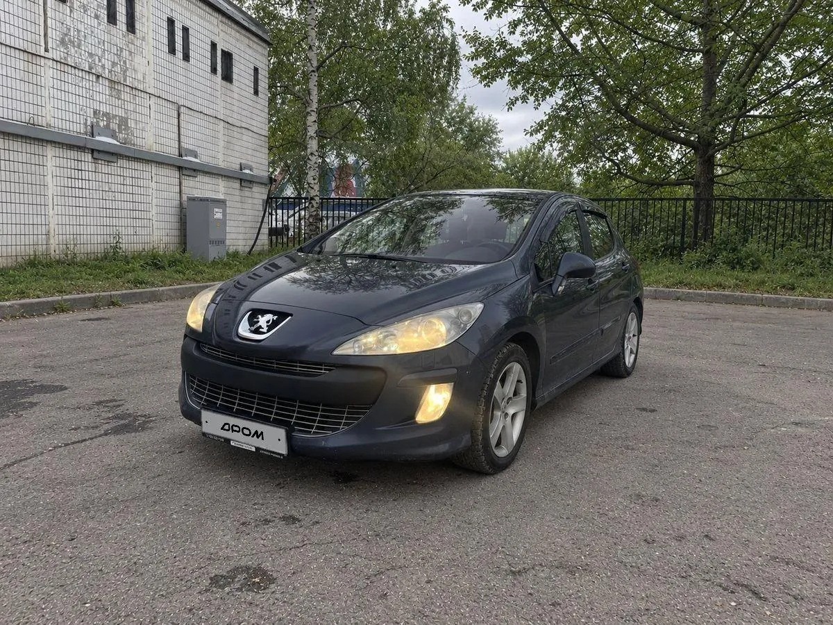 Peugeot 308 2008 photo 3