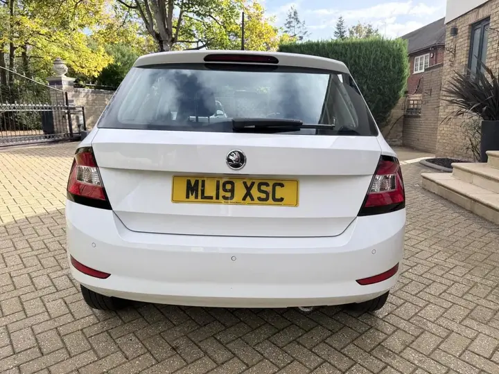 Skoda Fabia 2019 photo 5