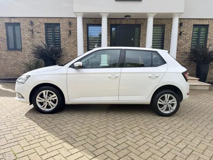 Skoda Fabia 2019 photo 4