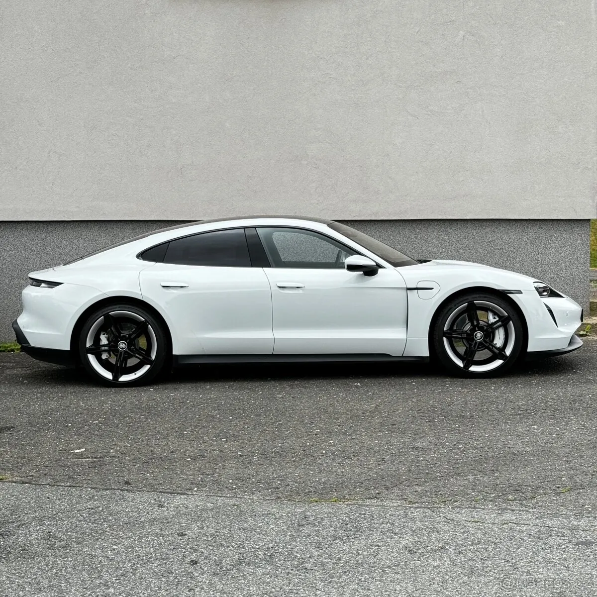 Porsche Taycan 2021 photo 4