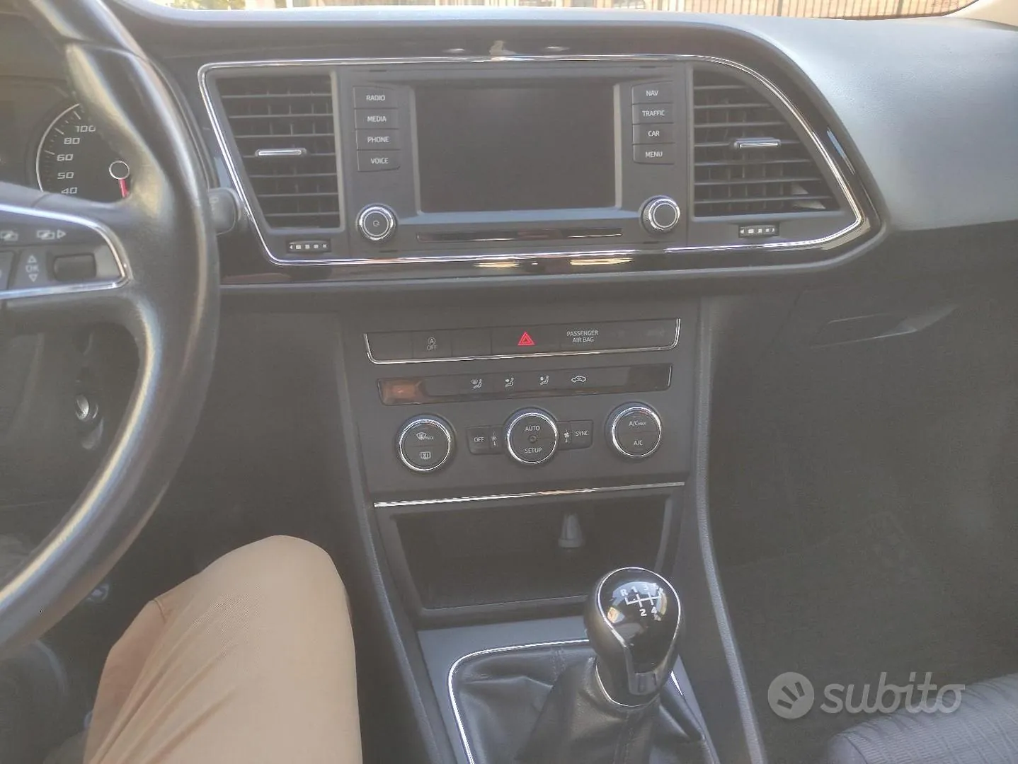 Seat Leon 2015 photo 4