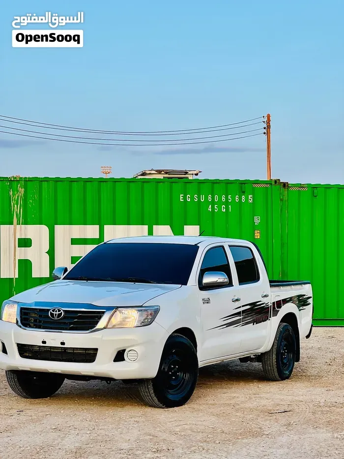 Toyota Hilux 2012 photo 5