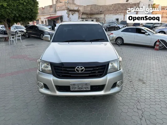 Toyota Hilux 2012 photo 3