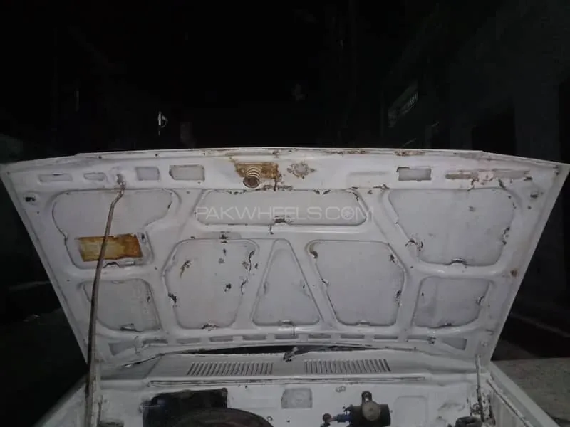 Suzuki Khyber