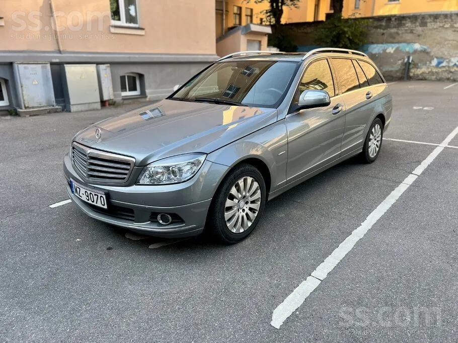 Mercedes-Benz C220