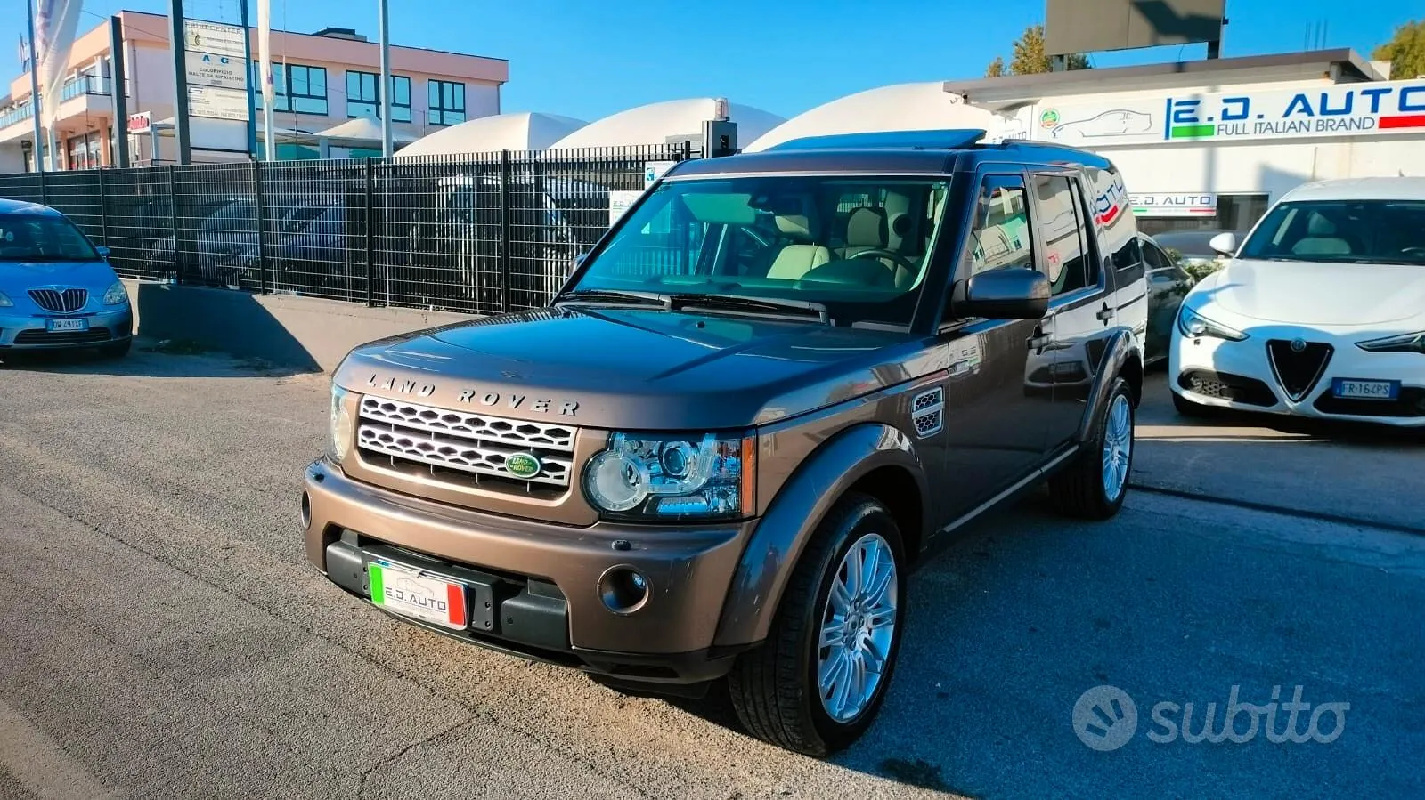 Land Rover Discovery 4 2010 photo 2