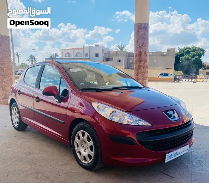 Peugeot 207 2010 photo 3