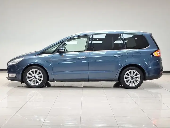Ford Galaxy 2019 photo 4