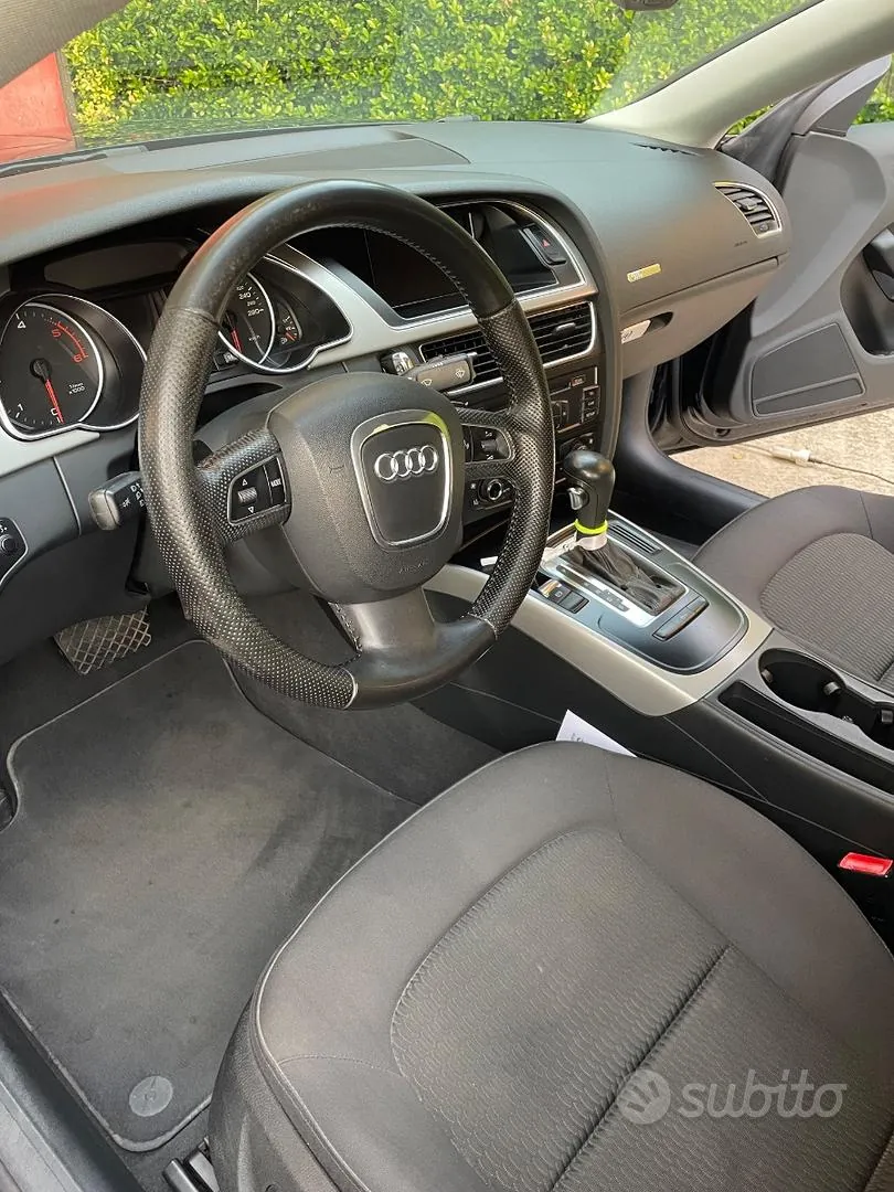 Audi A5 2010 photo 5