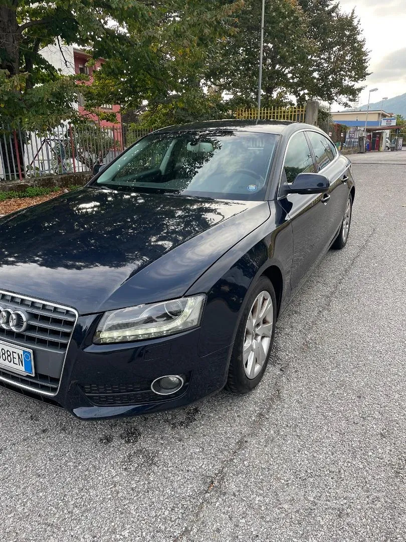 Audi A5 2010 photo 2