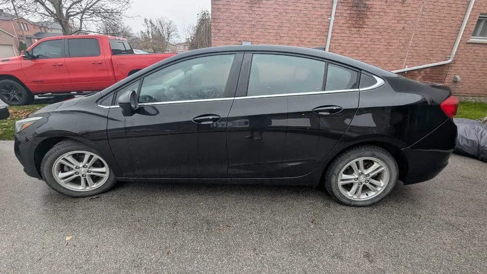 Chevrolet Cruze 2017 photo 2