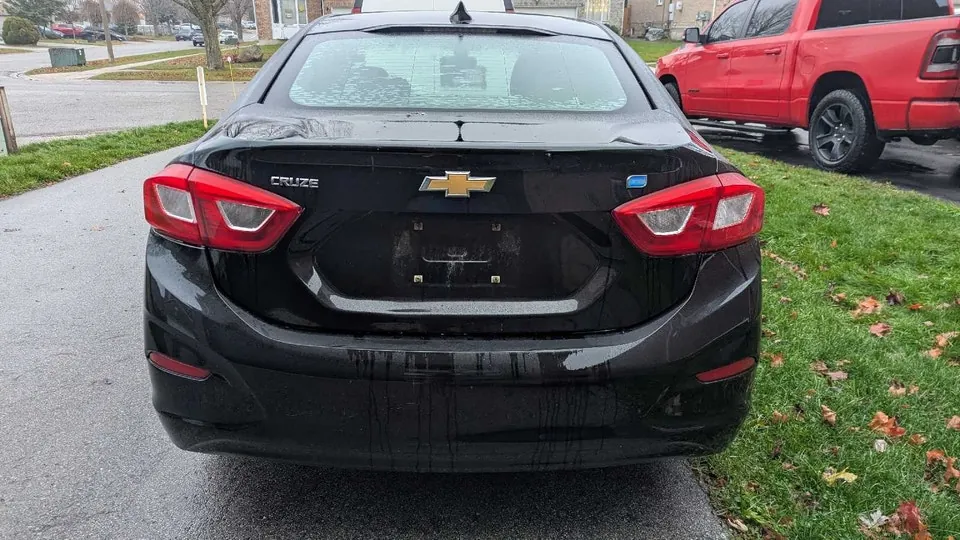 Chevrolet Cruze 2017 photo 3