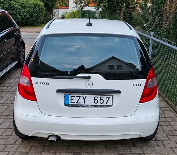 Mercedes-Benz A160 2010 photo 3