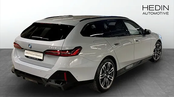 BMW 530E 2026 photo 2