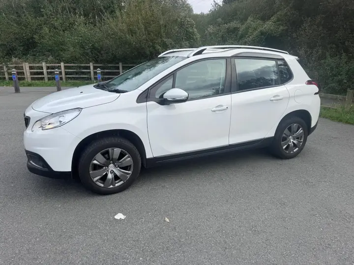 Peugeot 2008 2016 photo 5