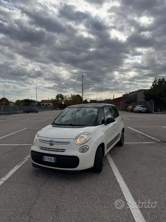 Fiat 500L 2013 photo 2