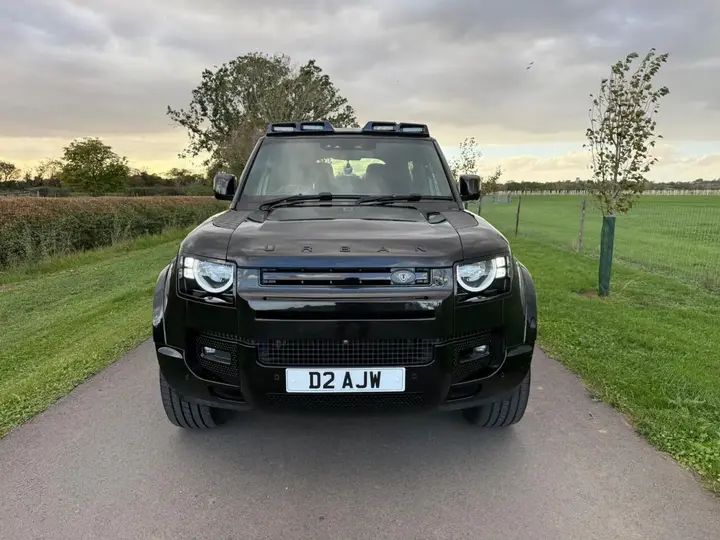 Land Rover Defender 90 2021 photo 5
