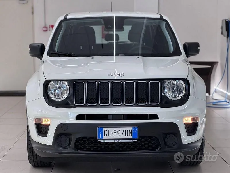 Jeep Renegade 2022 photo 2