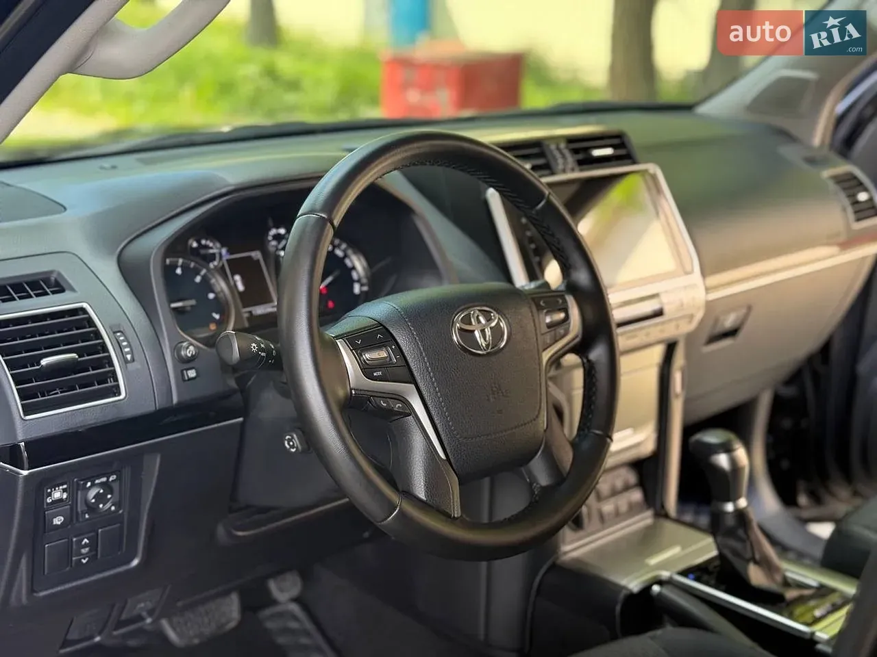 Toyota Land Cruiser Prado 2019 photo 3