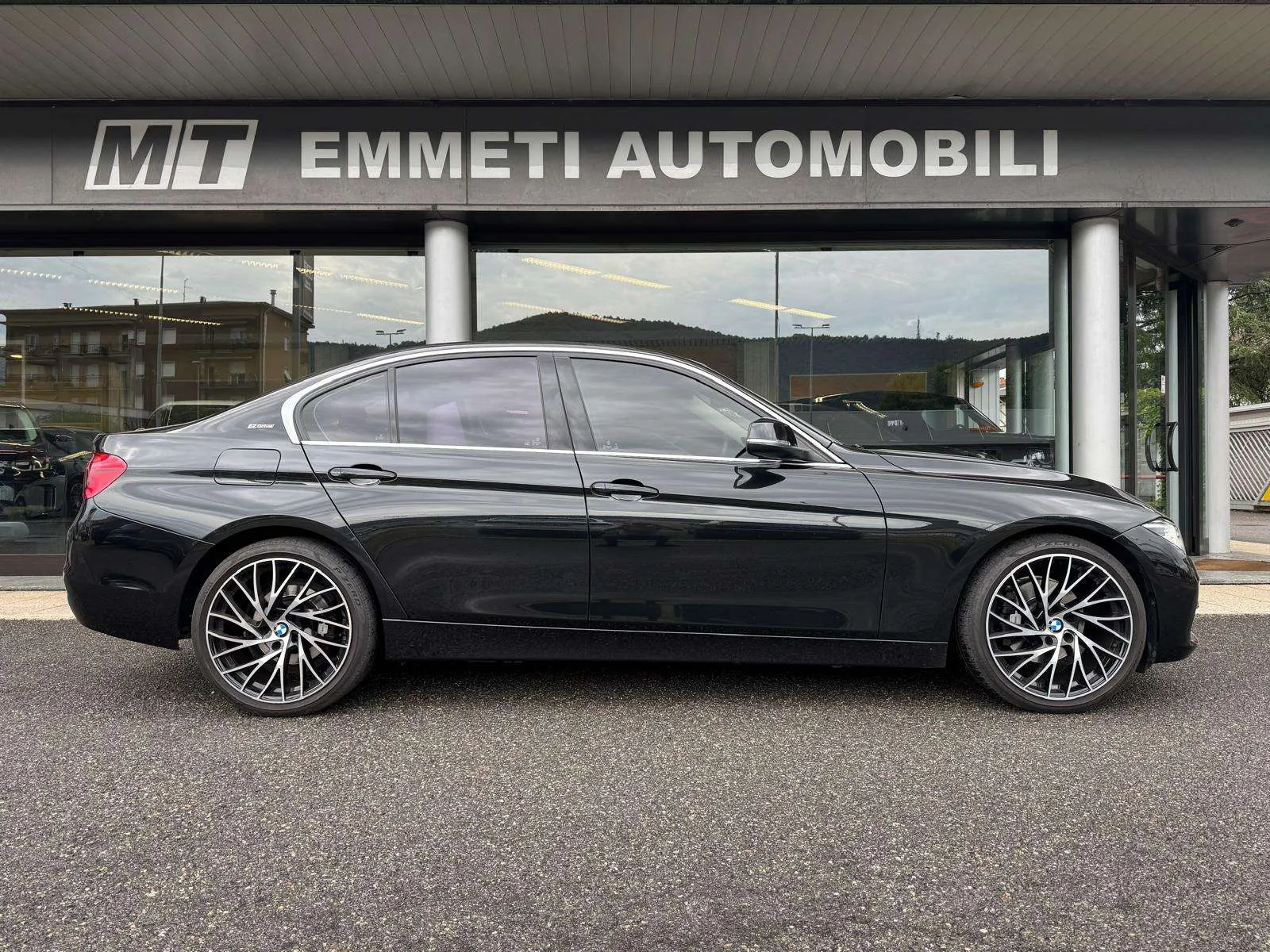 BMW 330 Berlina 2016 photo 5