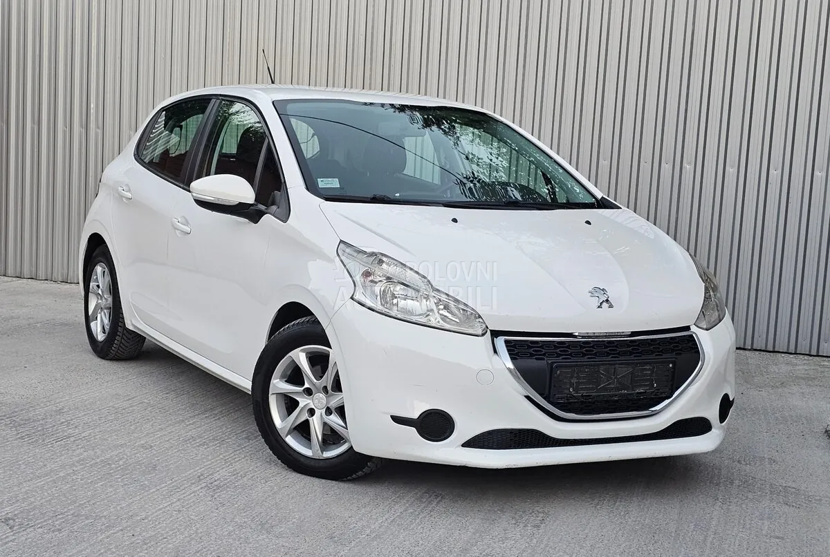 Peugeot 208