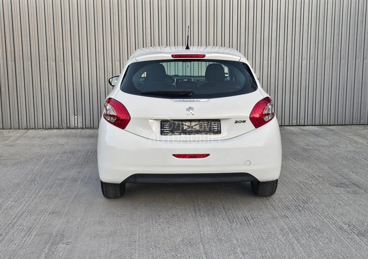 Peugeot 208 2013 photo 5