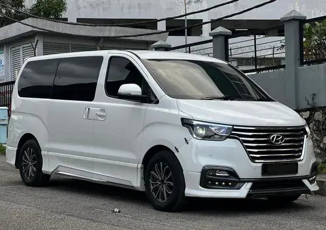 Hyundai Starex