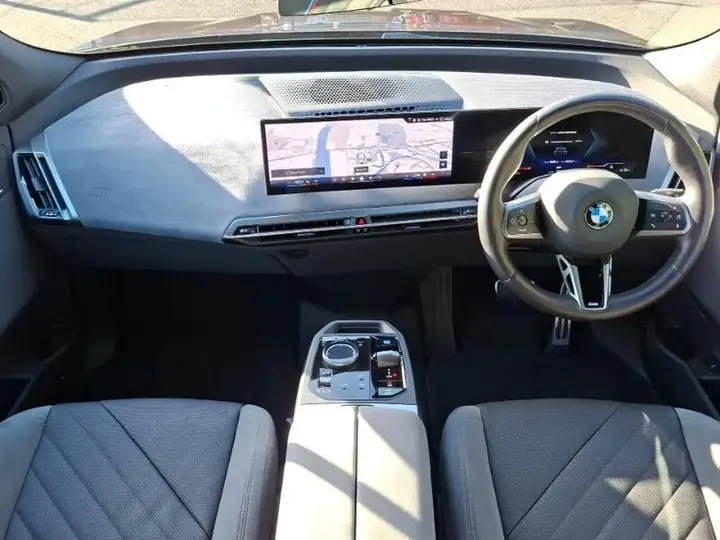 BMW Ix 2025 photo 3