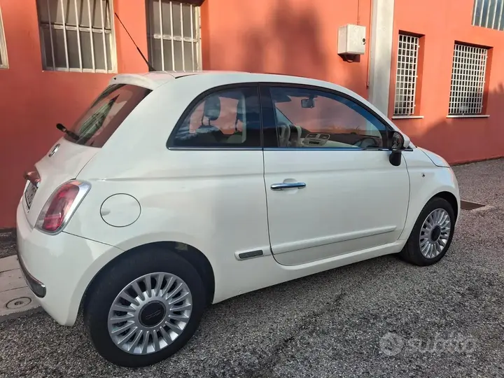 Fiat 500 2011 photo 2