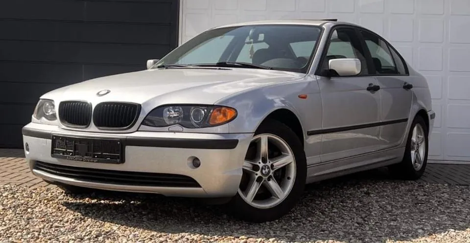 BMW 318I