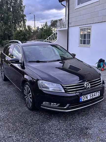 Volkswagen Passat 2011 photo 2