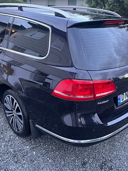 Volkswagen Passat 2011 photo 3