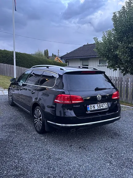 Volkswagen Passat 2011 photo 5