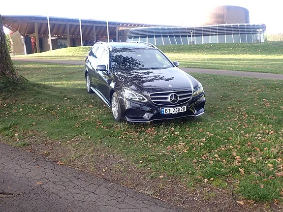 Mercedes-Benz E300 De 2014 photo 4
