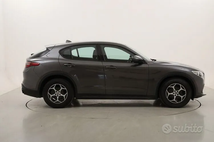 Alfa Romeo Stelvio 2022 photo 3