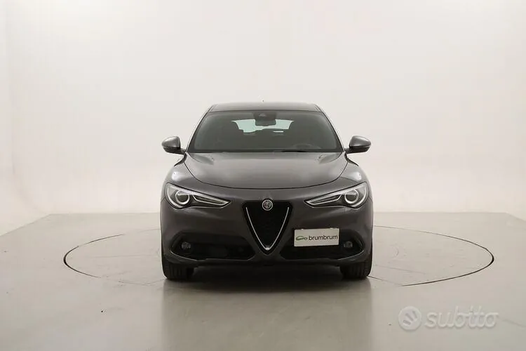 Alfa Romeo Stelvio 2022 photo 2
