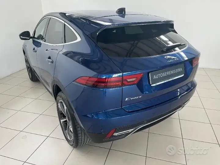 Jaguar E-Pace 2022 photo 2