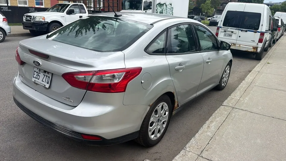 Ford Focus 2013 photo 3