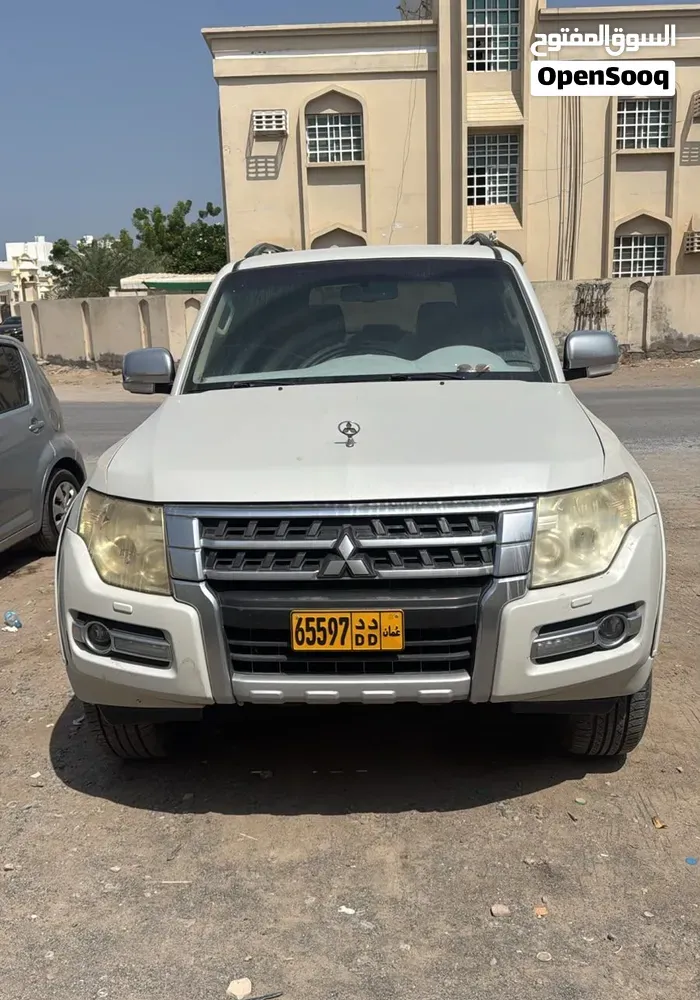 Mitsubishi Pajero 2015 photo 4