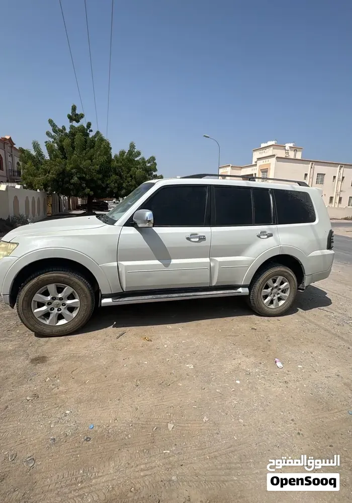 Mitsubishi Pajero 2015 photo 3