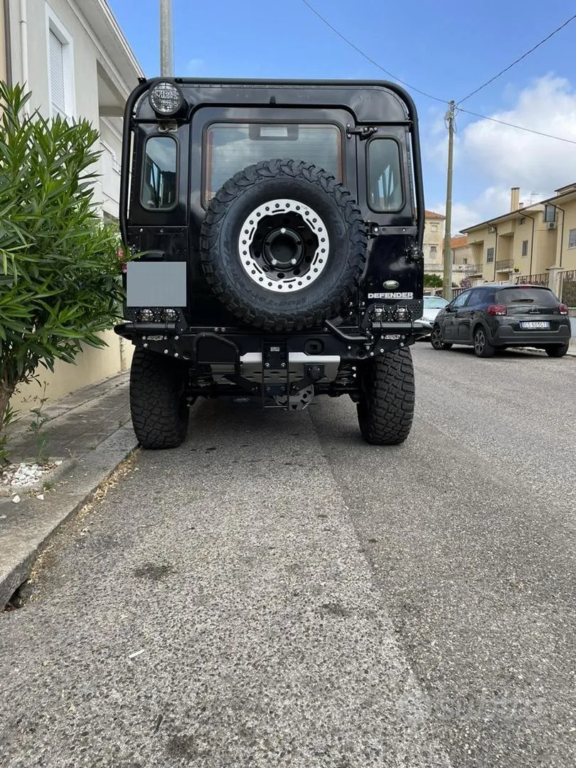 Land Rover Defender 2007 photo 4